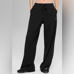 ALO YOGA Muse Wide Leg Pants in  Black Size Small NWT